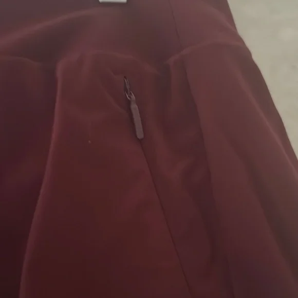 Athleta So-ho Burgundy Skirt/Skort - Picture 4 of 7